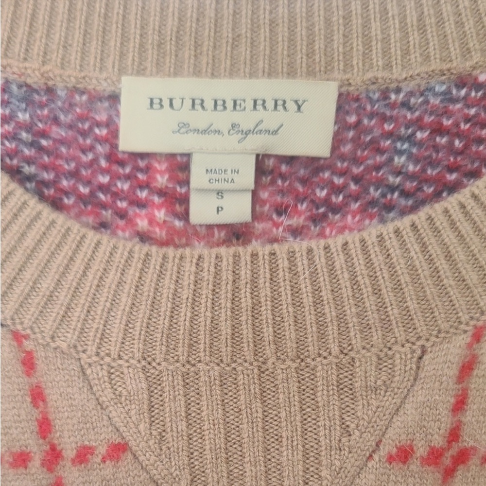 Burberry cashmere sweater - Picture 2 of 3